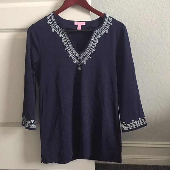 Lilly Pulitzer Tops - Lilly Pulitzer Navy Blue Tunic -Reposh